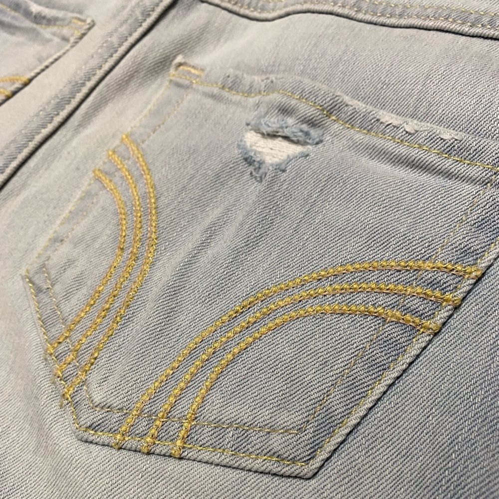 Hollister High Rise Jean Shorts Women’s 5 Light Wash Casual Distressed Denim - Picture 10 of 12
